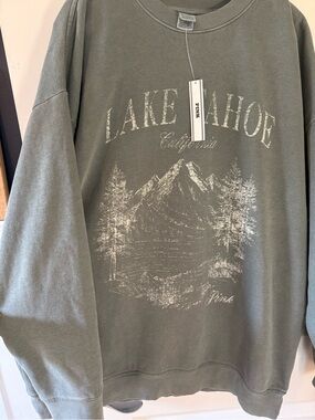 PINK Victoria's Secret Gray Mountain Graphic Sweatshirt